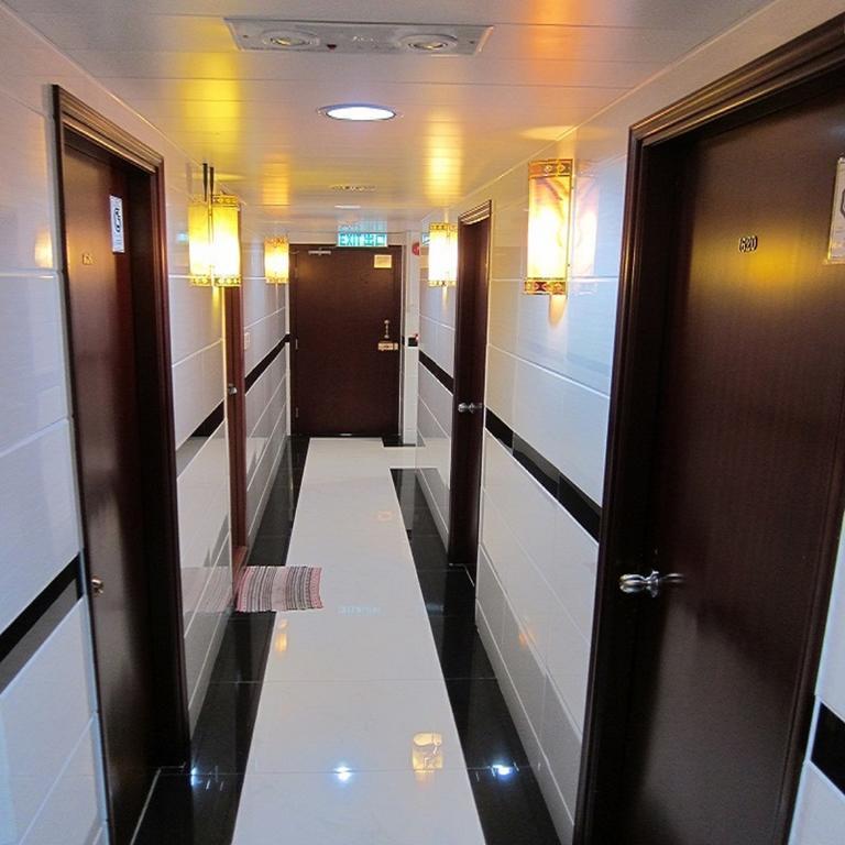 Premium Lounge Hotel Hong Kong Exterior foto